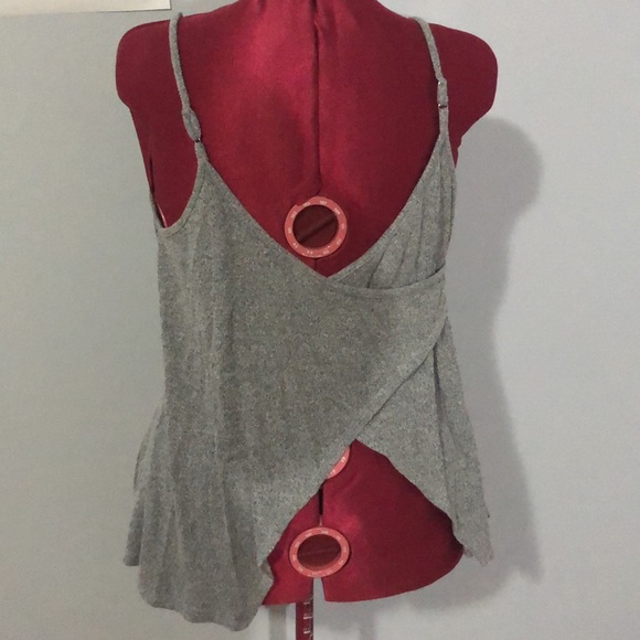 Grey tank top with cross back - Picture 2 of 3